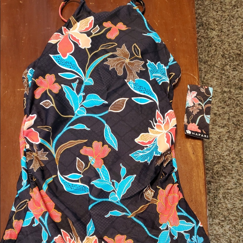 Hapari tankini swim top